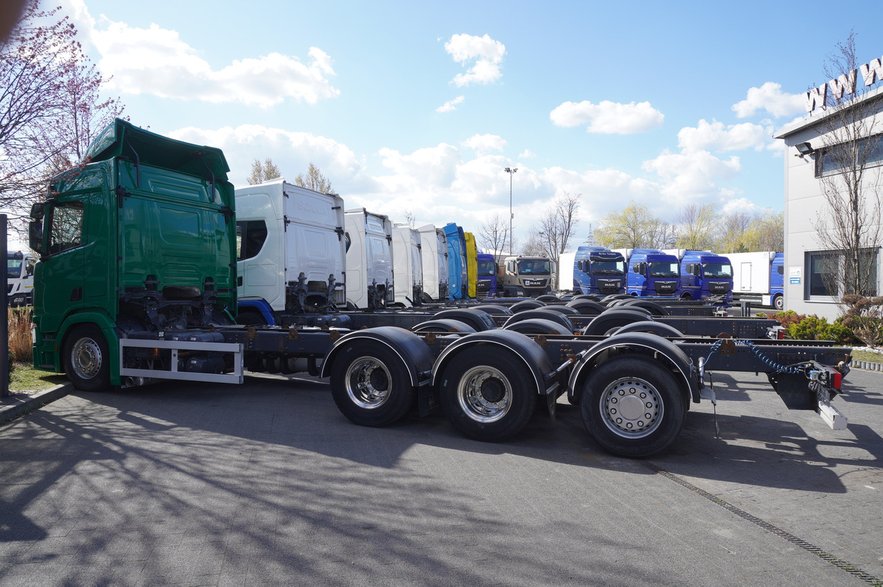 SCANIA R650 V8 / 650 HP/ frame 8.8 m / steered 4th axis / 20 units - Kravas auto ar manipulatoru: foto 3 SCANIA R650 V8 / 650 HP/ frame 8.8 m / steered 4th axis / 20 units - Kravas auto ar manipulatoru: foto 3