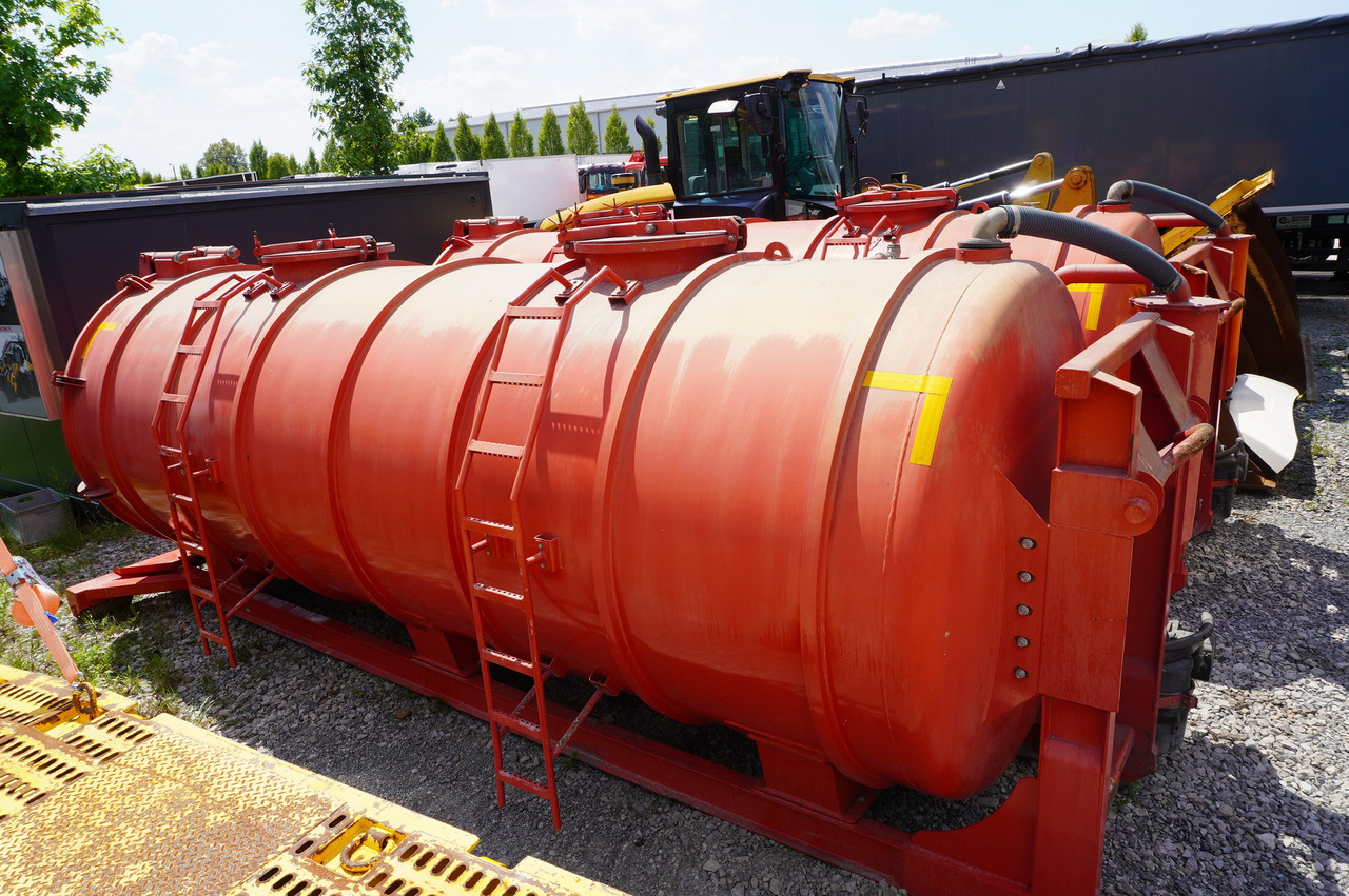 STAL UNUSED Septic barrel / 13000 l - Būvgružu konteineru/ Pacēlāji ar āķi sistēma: foto 2 STAL UNUSED Septic barrel / 13000 l - Būvgružu konteineru/ Pacēlāji ar āķi sistēma: foto 2