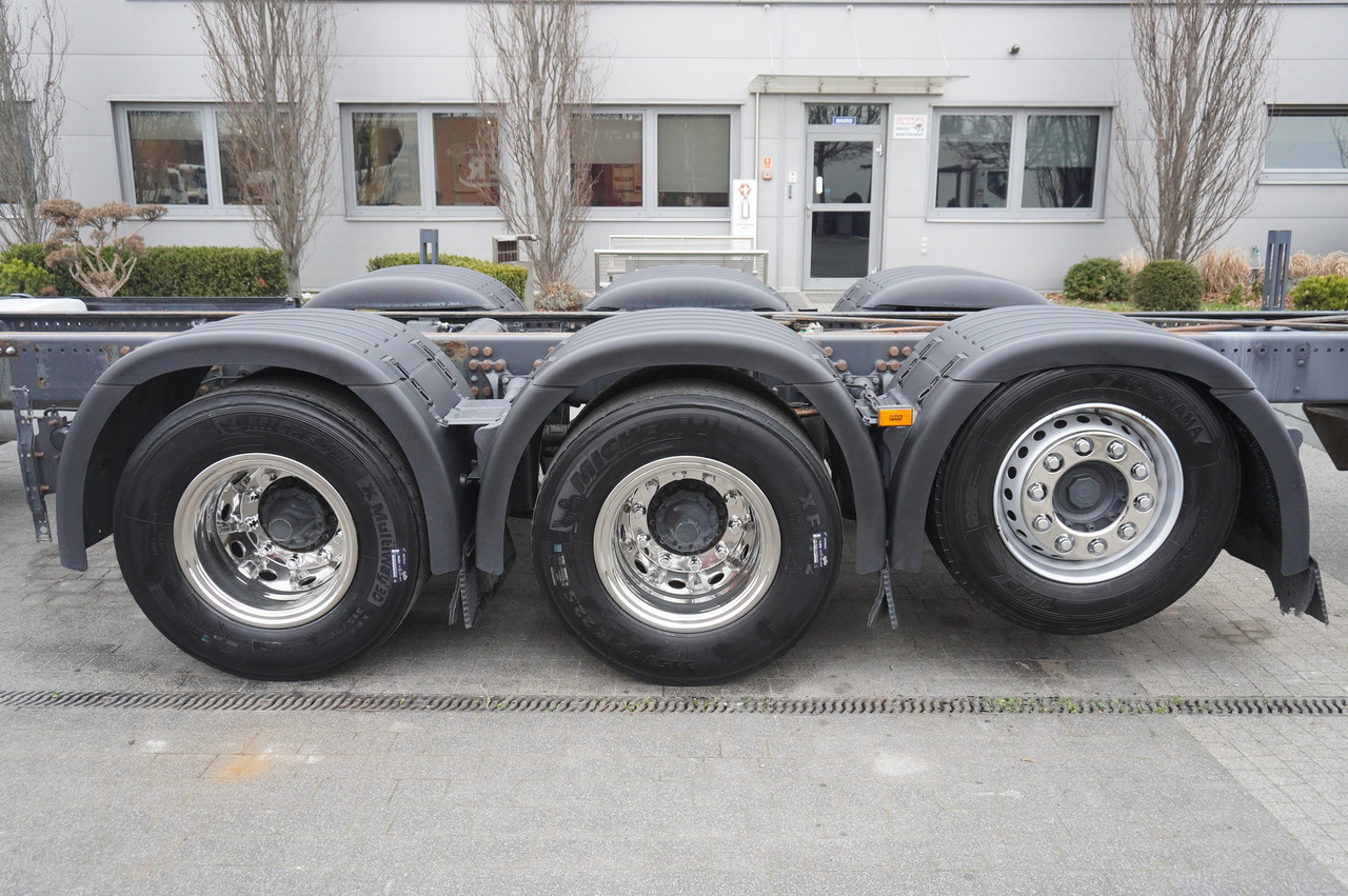 Kravas auto ar manipulatoru Scania G540 8x4 / Chassis 8.7 m / Steered axle / 2021: foto 10