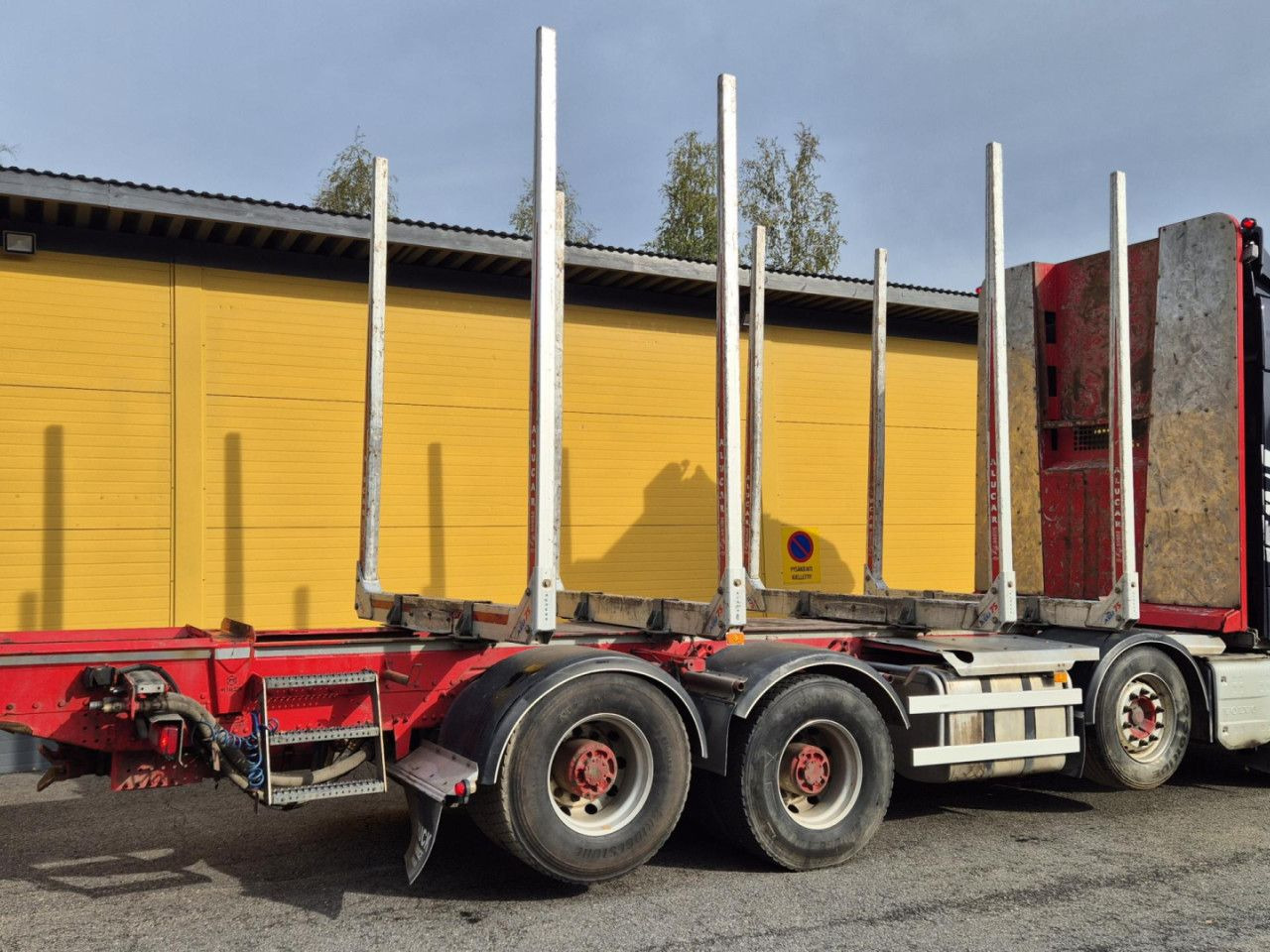 VOLVO FH 750 8x4 / 2 lifted axles / timber truck - Kokvedējs: foto 4 VOLVO FH 750 8x4 / 2 lifted axles / timber truck - Kokvedējs: foto 4