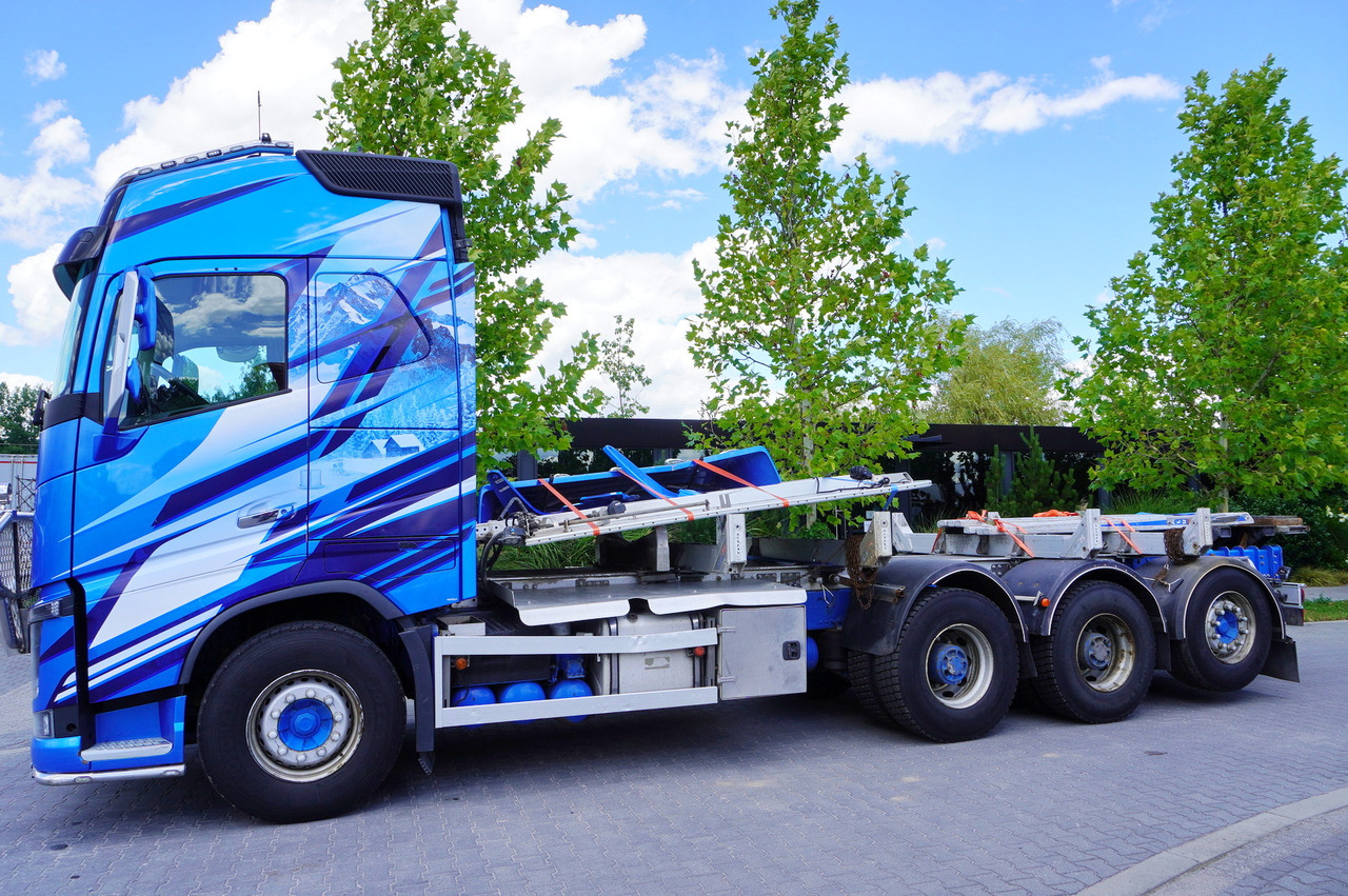 VOLVO FH16 750 8x4 / ALUCAR stanchion superstructure / 7.6 m chassis / Steered axle - Kokvedējs: foto 3 VOLVO FH16 750 8x4 / ALUCAR stanchion superstructure / 7.6 m chassis / Steered axle - Kokvedējs: foto 3