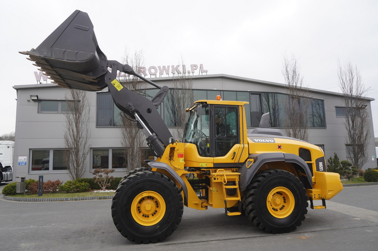 VOLVO L120H - Riteņu iekrāvējs: foto 1 VOLVO L120H - Riteņu iekrāvējs: foto 1