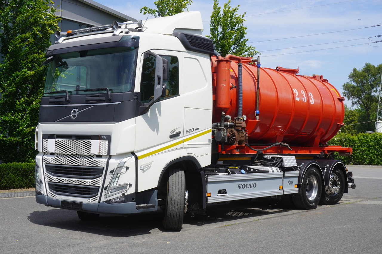 VOLVO Volvo FH 500 / Septic barrel 13000 l / Hook lift 21 t / 2022 / 3rd axle steered / 2 units - Šķidrmēslu muca: foto 2 VOLVO Volvo FH 500 / Septic barrel 13000 l / Hook lift 21 t / 2022 / 3rd axle steered / 2 units - Šķidrmēslu muca: foto 2