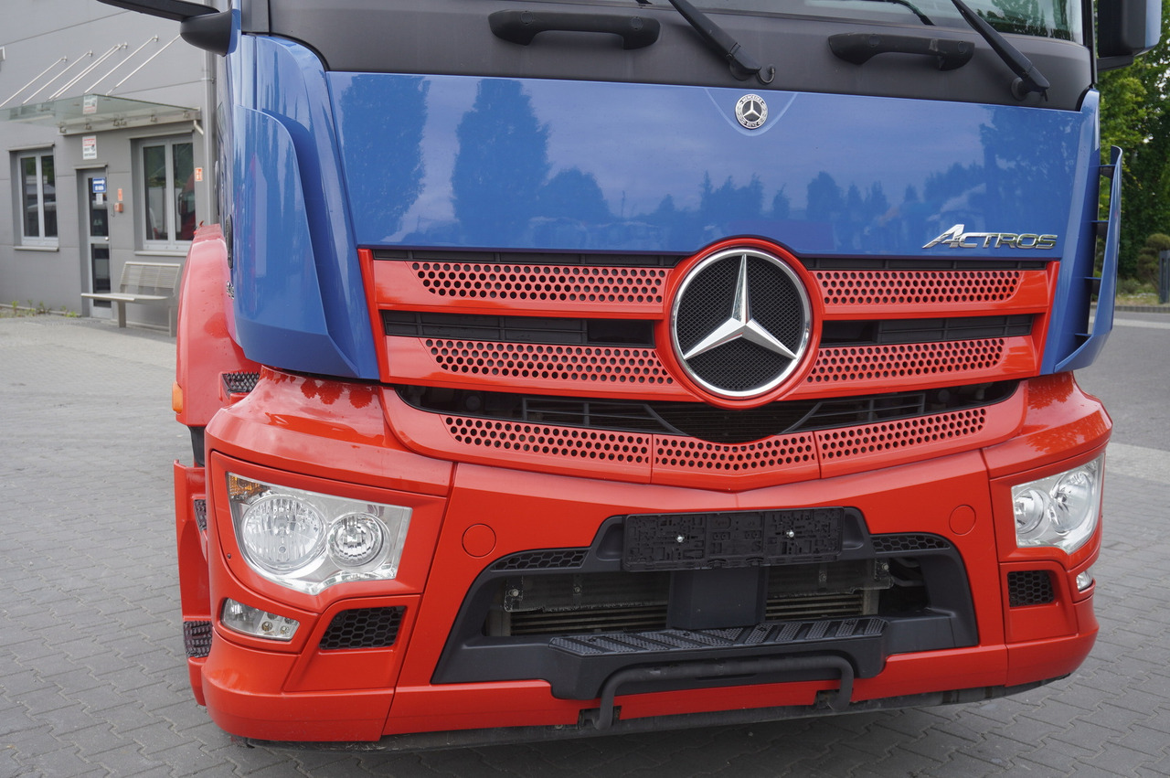 Vilcējs Mercedes-Benz Actros 1845 4x2 / Jost 5th wheel / 11.1 t load capacity: foto 9
