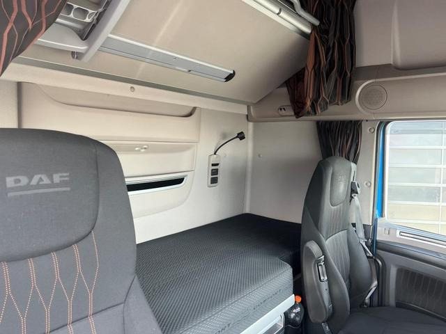 DAF XF 530 FT SSC Retarder Standklima Navigation - Vilcējs: foto 3 DAF XF 530 FT SSC Retarder Standklima Navigation - Vilcējs: foto 3