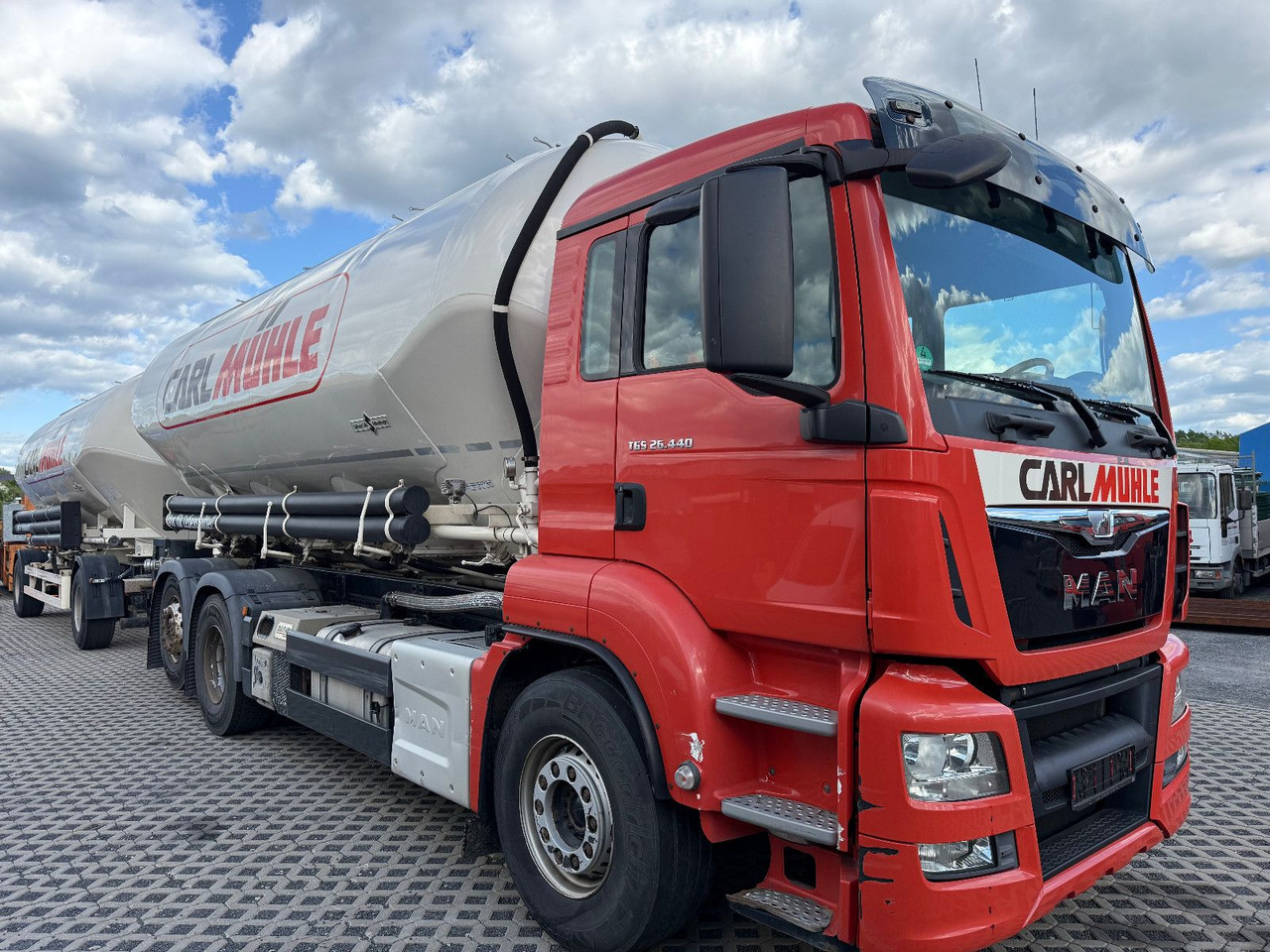 MAN TGS 26,440 Silo 31m³ Getreide Staub Rieselgüter - Asenizācijas mašīna: foto 3 MAN TGS 26,440 Silo 31m³ Getreide Staub Rieselgüter - Asenizācijas mašīna: foto 3
