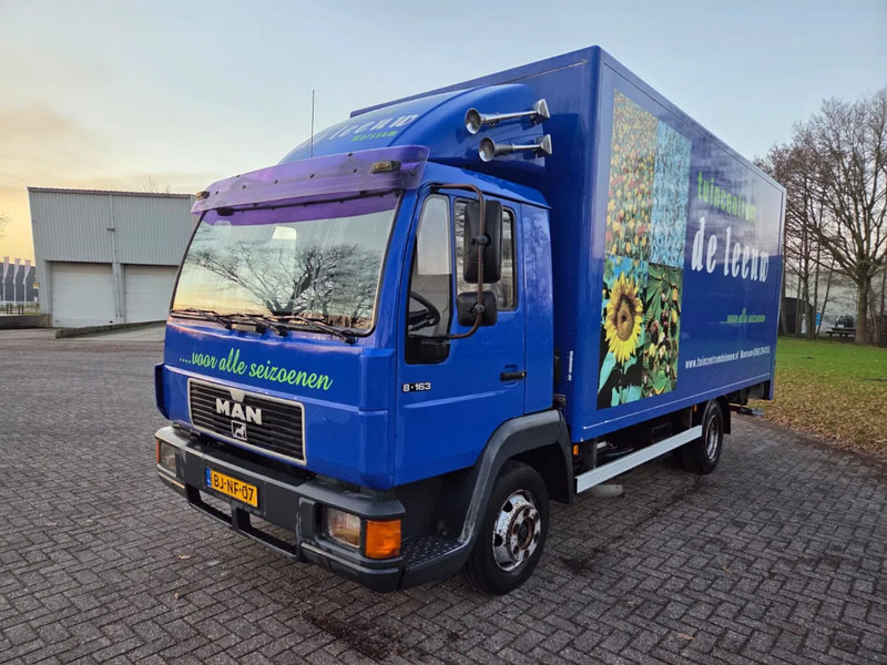 MAN L20 Full steel suspension Manual Dieslpump - Kravas automašīna ar slēgto virsbūvi: foto 1 MAN L20 Full steel suspension Manual Dieslpump - Kravas automašīna ar slēgto virsbūvi: foto 1