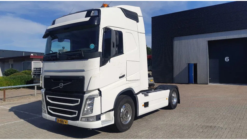 Volvo FH 4 Globetrotter 460 PK Euro 5 VEB - Vilcējs: foto 1 Volvo FH 4 Globetrotter 460 PK Euro 5 VEB - Vilcējs: foto 1