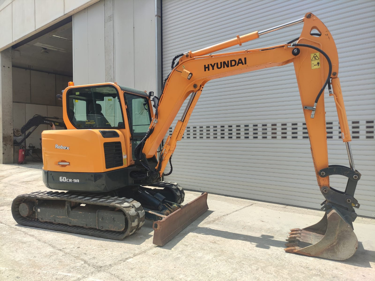 HYUNDAI R60CR-9A - Mini-ekskavators: foto 3 HYUNDAI R60CR-9A - Mini-ekskavators: foto 3