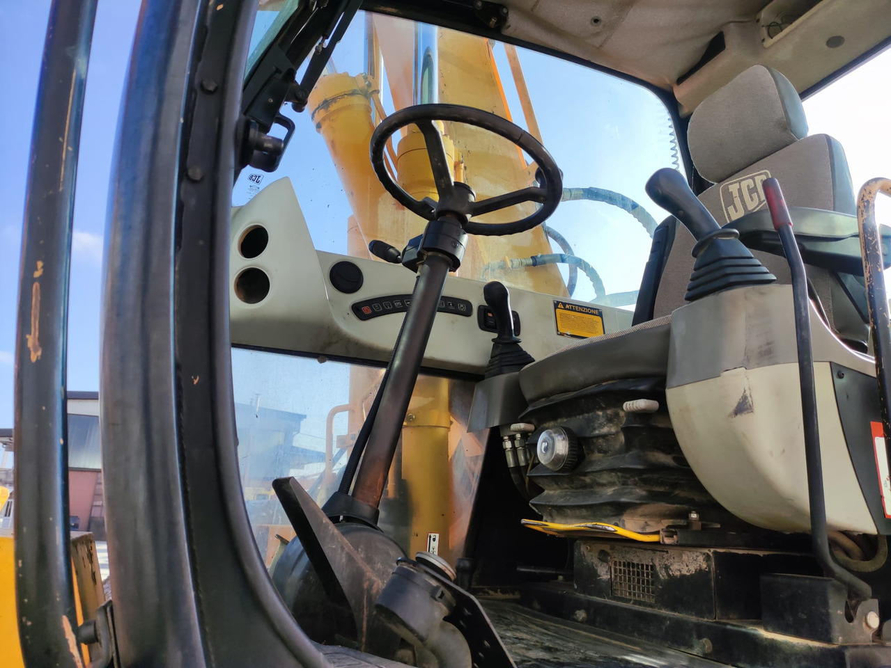 JCB JS145W - Riteņu ekskavators: foto 5 JCB JS145W - Riteņu ekskavators: foto 5