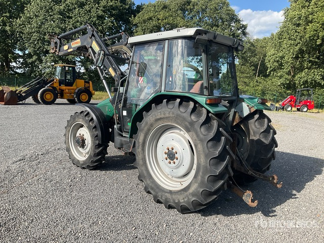 1998 Massey Ferguson 4225A 4WD Tractor - Traktors: foto 3 1998 Massey Ferguson 4225A 4WD Tractor - Traktors: foto 3