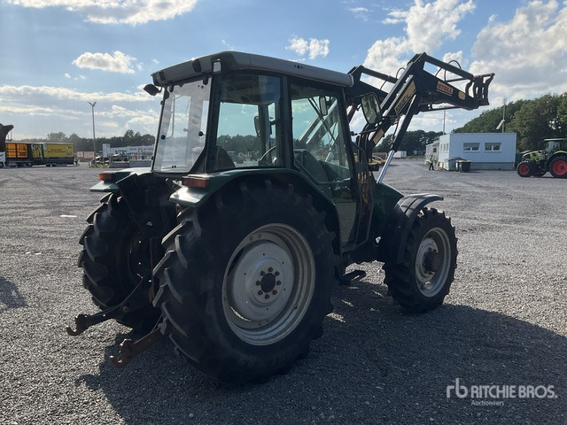 1998 Massey Ferguson 4225A 4WD Tractor - Traktors: foto 4 1998 Massey Ferguson 4225A 4WD Tractor - Traktors: foto 4