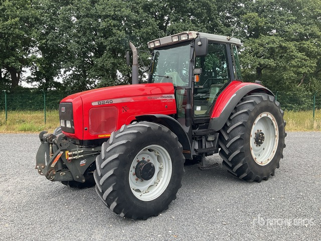 2002 Massey Ferguson 8240 4WD Tractor - Traktors: foto 2 2002 Massey Ferguson 8240 4WD Tractor - Traktors: foto 2