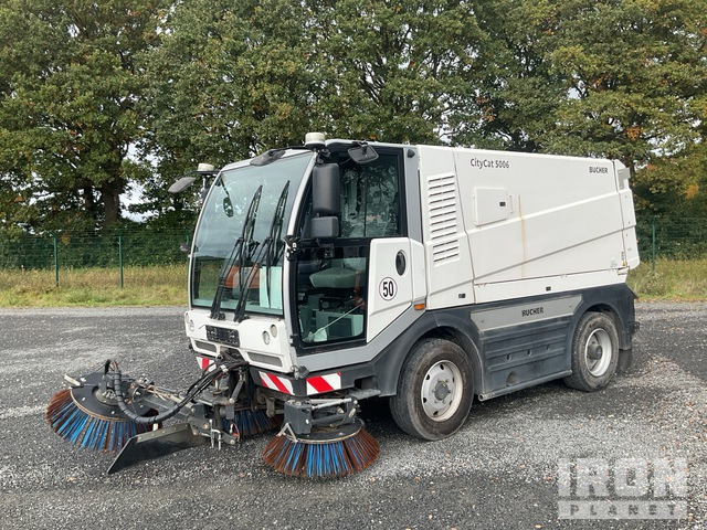 2015 Bucher CityCat CC5006 XL Sweeper/ Kehrmaschine - Ielu tīrīšanas mašīna: foto 1 2015 Bucher CityCat CC5006 XL Sweeper/ Kehrmaschine - Ielu tīrīšanas mašīna: foto 1