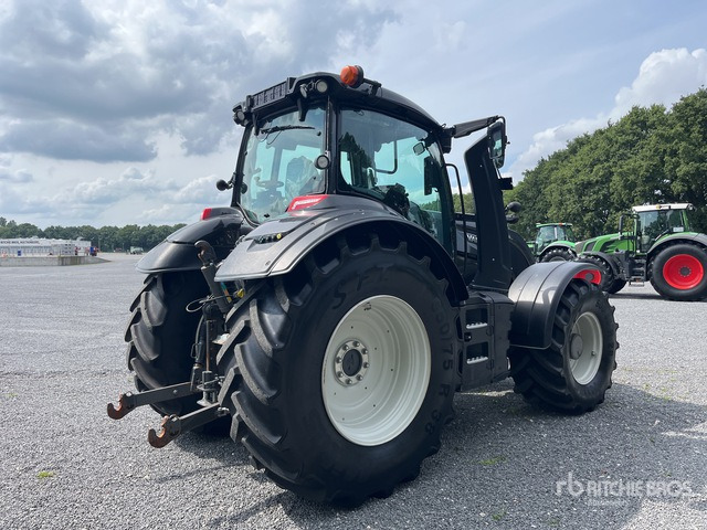 2021 Valtra T 235 Versu 4WD Tractor - Traktors: foto 3 2021 Valtra T 235 Versu 4WD Tractor - Traktors: foto 3