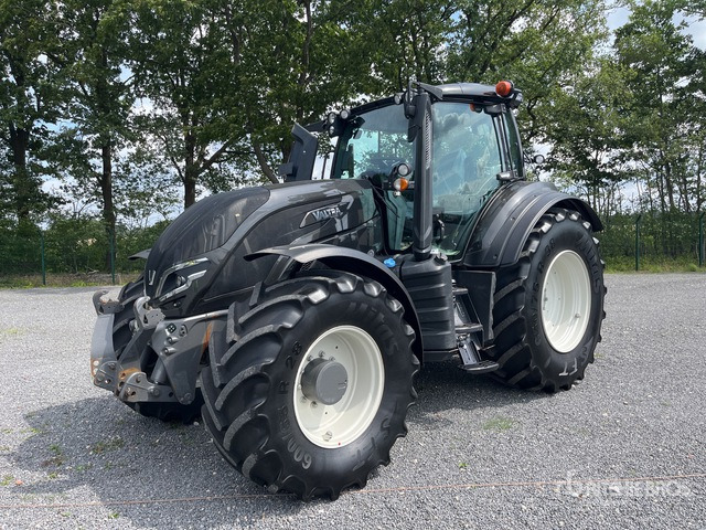 2021 Valtra T 235 Versu 4WD Tractor - Traktors: foto 2 2021 Valtra T 235 Versu 4WD Tractor - Traktors: foto 2