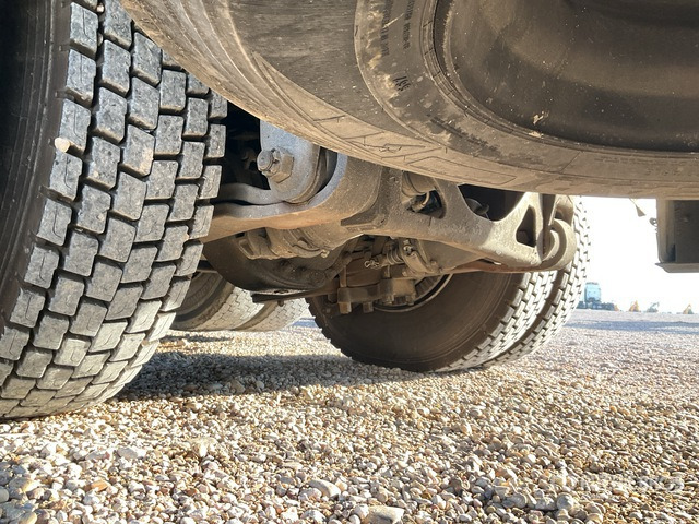 2002 Scania P 94G56X2NA300 6x2 Flatbed Truck - Bortu kravas automašīna/ Platforma: foto 4 2002 Scania P 94G56X2NA300 6x2 Flatbed Truck - Bortu kravas automašīna/ Platforma: foto 4