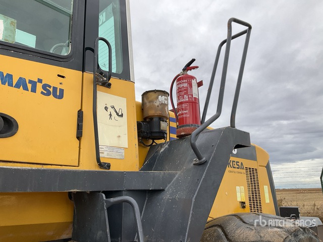 2004 Komatsu WA480-5 Wheel Loader - Riteņu iekrāvējs: foto 4 2004 Komatsu WA480-5 Wheel Loader - Riteņu iekrāvējs: foto 4