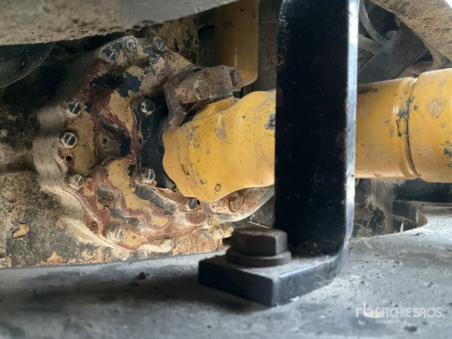 2004 Komatsu WA480-5 Wheel Loader - Riteņu iekrāvējs: foto 3 2004 Komatsu WA480-5 Wheel Loader - Riteņu iekrāvējs: foto 3