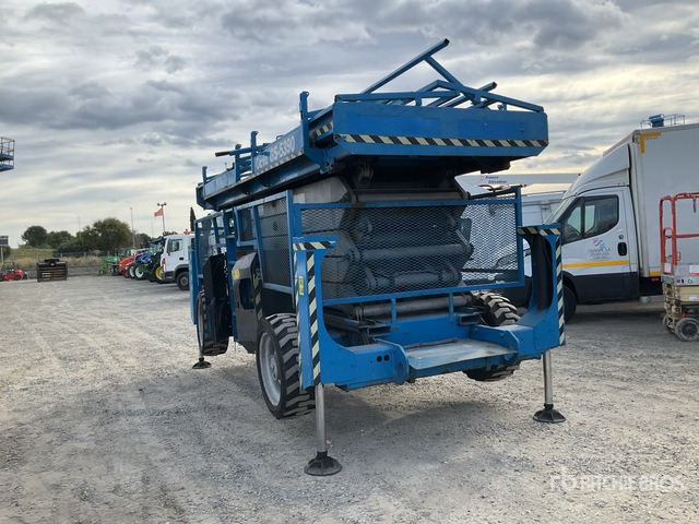 2008 Genie GS-5390RT 4x4 Diesel Scissor Lift - Šķērveida pacēlājs: foto 2 2008 Genie GS-5390RT 4x4 Diesel Scissor Lift - Šķērveida pacēlājs: foto 2