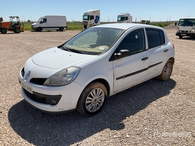 2008 Renault Clio 1.5D (Inoperable) Automobile - Vieglā automašīna: foto 1 2008 Renault Clio 1.5D (Inoperable) Automobile - Vieglā automašīna: foto 1