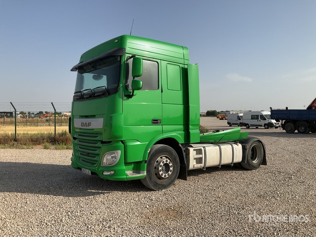 2015 DAF XF 510 FT 4x2 S/A Sleeper Truck Tractor - Pļaujmašīna-smalcinātājs/ Mulčētājs: foto 2 2015 DAF XF 510 FT 4x2 S/A Sleeper Truck Tractor - Pļaujmašīna-smalcinātājs/ Mulčētājs: foto 2