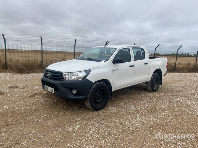 2019 Toyota Hilux 4x4 Pickup - Pikaps: foto 2 2019 Toyota Hilux 4x4 Pickup - Pikaps: foto 2