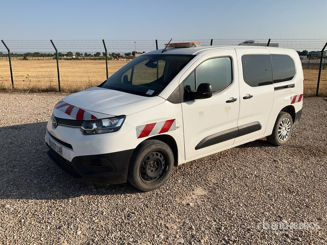 2020 Toyota Proace Passenger Van - Mikroautobuss, Pasažieru furgons: foto 2 2020 Toyota Proace Passenger Van - Mikroautobuss, Pasažieru furgons: foto 2