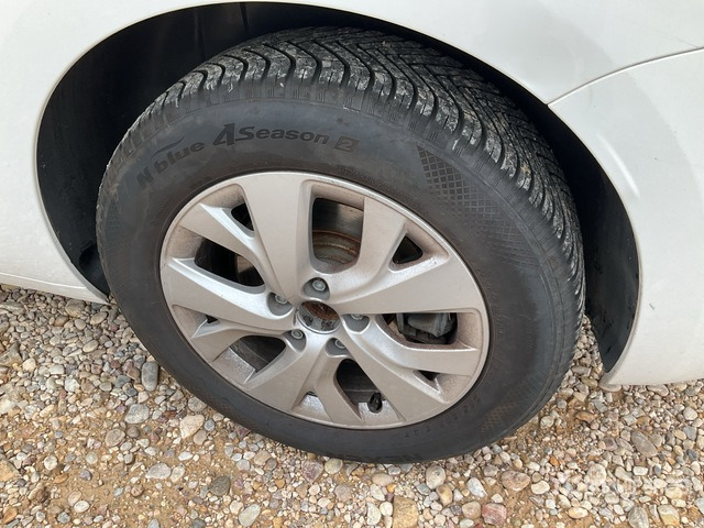 2021 Citroen C4 Grand Spacetourer Automobile - Vieglā automašīna: foto 4 2021 Citroen C4 Grand Spacetourer Automobile - Vieglā automašīna: foto 4