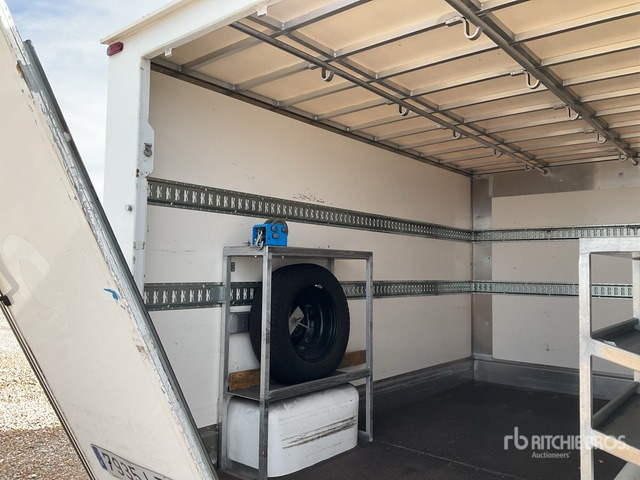 2021 Renault Master 4x2 Van Truck - Kravas automašīna ar slēgto virsbūvi: foto 4 2021 Renault Master 4x2 Van Truck - Kravas automašīna ar slēgto virsbūvi: foto 4