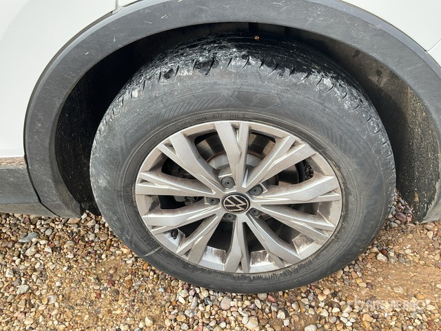 2021 Volkswagen Tiguan Automobile - Vieglā automašīna: foto 4 2021 Volkswagen Tiguan Automobile - Vieglā automašīna: foto 4