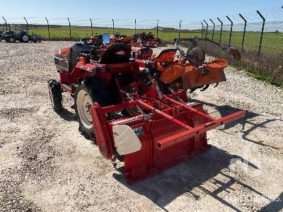 4WD Quantity of (2) - Traktors: foto 2 4WD Quantity of (2) - Traktors: foto 2