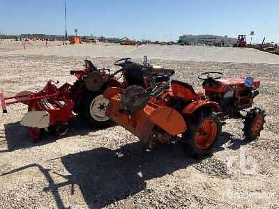 4WD Quantity of (2) - Traktors: foto 3 4WD Quantity of (2) - Traktors: foto 3