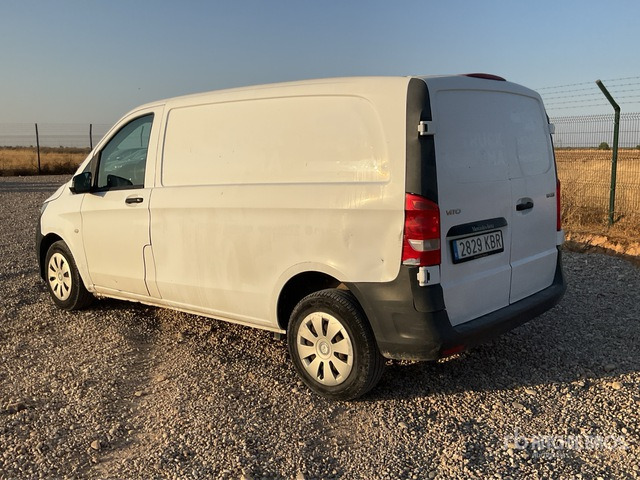 2017 Mercedes-Benz Vito 110 CDI Cargo Van - Komercauto: foto 2 2017 Mercedes-Benz Vito 110 CDI Cargo Van - Komercauto: foto 2