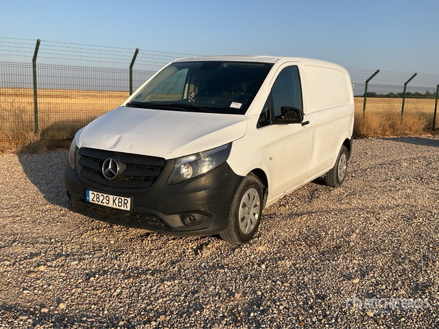 2017 Mercedes-Benz Vito 110 CDI Cargo Van - Komercauto: foto 3 2017 Mercedes-Benz Vito 110 CDI Cargo Van - Komercauto: foto 3