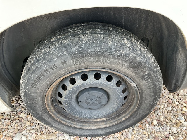 2019 Peugeot Partner Cargo Van - Komercauto: foto 4 2019 Peugeot Partner Cargo Van - Komercauto: foto 4