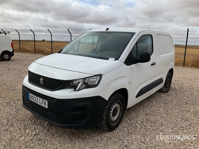 2019 Peugeot Partner Cargo Van - Komercauto: foto 2 2019 Peugeot Partner Cargo Van - Komercauto: foto 2