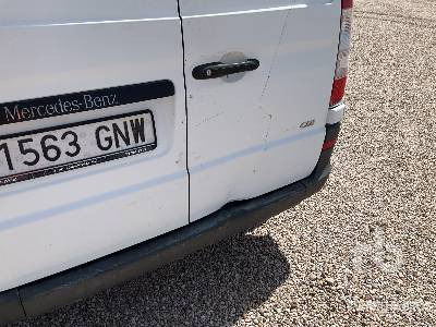 Kravas automašīna ar slēgto virsbūvi MERCEDES-BENZ 109CDI: foto 7