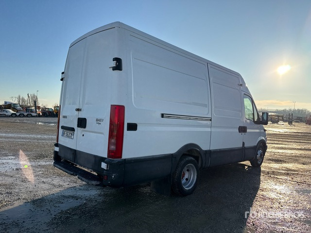 1999 Iveco Daily 35C13 2.8 125CV Van Truck - Kravas automašīna ar slēgto virsbūvi: foto 3 1999 Iveco Daily 35C13 2.8 125CV Van Truck - Kravas automašīna ar slēgto virsbūvi: foto 3