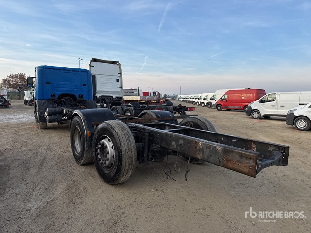 2000 Scania 310 Cab and Chassis - Šasija kravas automašīna: foto 2 2000 Scania 310 Cab and Chassis - Šasija kravas automašīna: foto 2