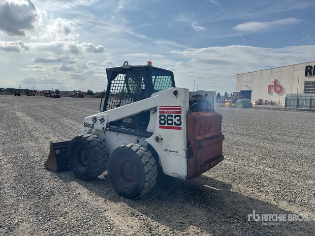 2002 Bobcat 863 High Flow Skid Steer Loader - Kompaktiekrāvējs: foto 4 2002 Bobcat 863 High Flow Skid Steer Loader - Kompaktiekrāvējs: foto 4