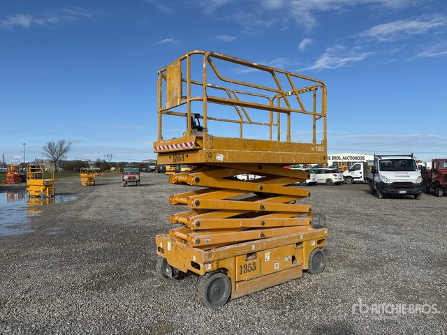 2007 Haulotte Compact12 Electric Scissor Lift - Šķērveida pacēlājs: foto 1 2007 Haulotte Compact12 Electric Scissor Lift - Šķērveida pacēlājs: foto 1