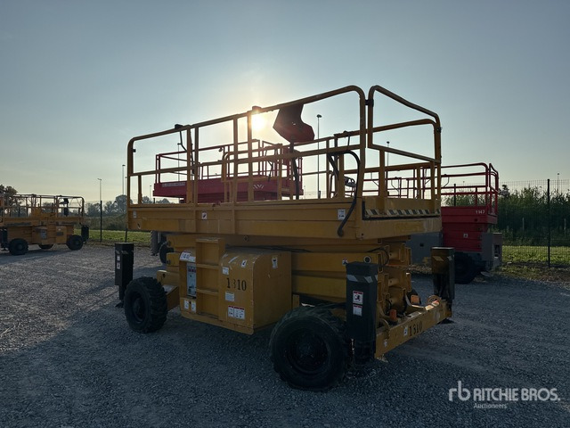 2007 Haulotte H12SX Diesel (Inoperable) Scissor Lift - Šķērveida pacēlājs: foto 1 2007 Haulotte H12SX Diesel (Inoperable) Scissor Lift - Šķērveida pacēlājs: foto 1