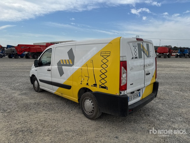2009 Fiat Scudo Autocarro furgonato - Mazs furgons: foto 4 2009 Fiat Scudo Autocarro furgonato - Mazs furgons: foto 4