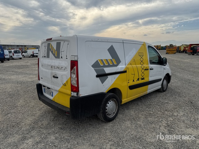 2009 Fiat Scudo Autocarro furgonato - Mazs furgons: foto 3 2009 Fiat Scudo Autocarro furgonato - Mazs furgons: foto 3