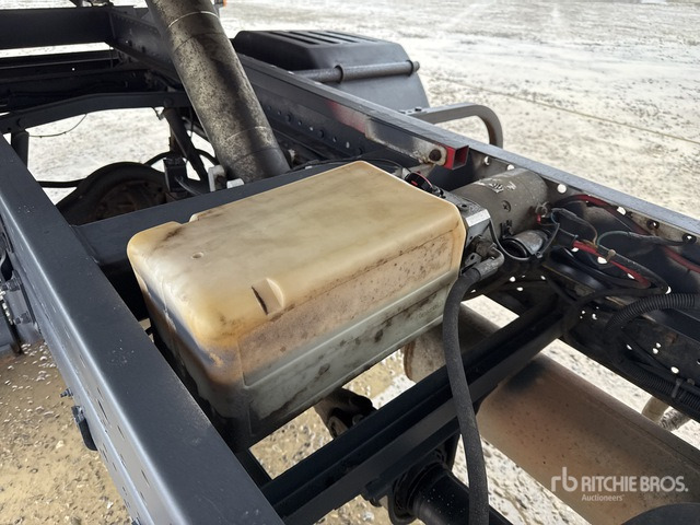 2009 Renault Maxity 4x2 Dump Truck: Light Duty - Kravas automašīna pašizgāzējs: foto 4 2009 Renault Maxity 4x2 Dump Truck: Light Duty - Kravas automašīna pašizgāzējs: foto 4