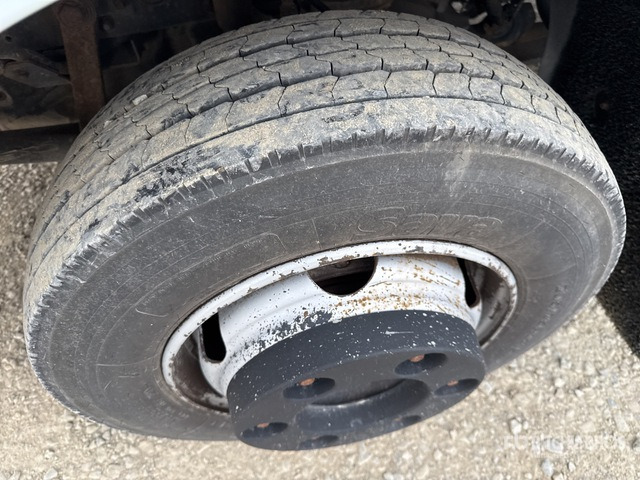 2010 Renault Midlum 215.75 4x2 Curtain Side Truck - Kravas automašīna ar tentu: foto 5 2010 Renault Midlum 215.75 4x2 Curtain Side Truck - Kravas automašīna ar tentu: foto 5