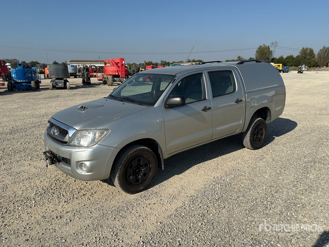 2010 Toyota Hylux 4x4 Crew Cab Pickup - Pikaps: foto 2 2010 Toyota Hylux 4x4 Crew Cab Pickup - Pikaps: foto 2