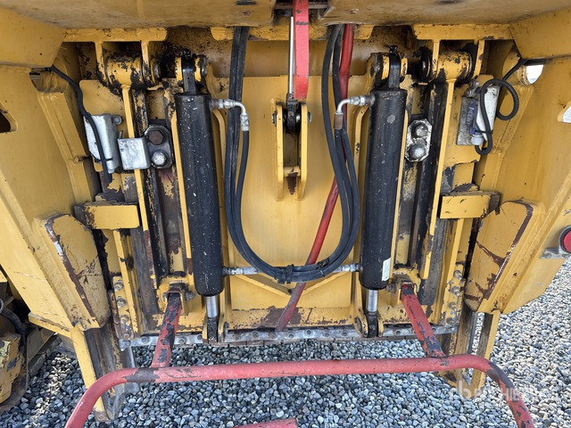 2011 Cat PM102 Tracked Cold Planer - Asfalta frēze: foto 5 2011 Cat PM102 Tracked Cold Planer - Asfalta frēze: foto 5