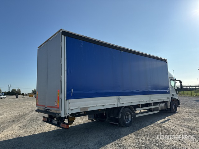 2011 Iveco Eurocargo 160E28 4x2 Curtain Side Truck - Kravas automašīna ar tentu: foto 4 2011 Iveco Eurocargo 160E28 4x2 Curtain Side Truck - Kravas automašīna ar tentu: foto 4